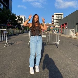 Meet your Posher, Tran